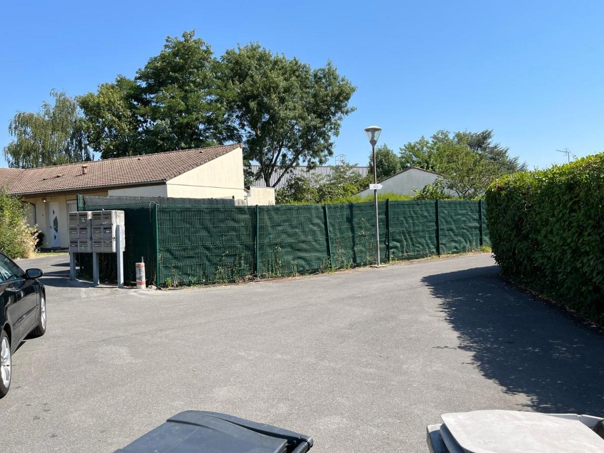 Les Pleiades Villa Noisy-le-Grand Kültér fotó